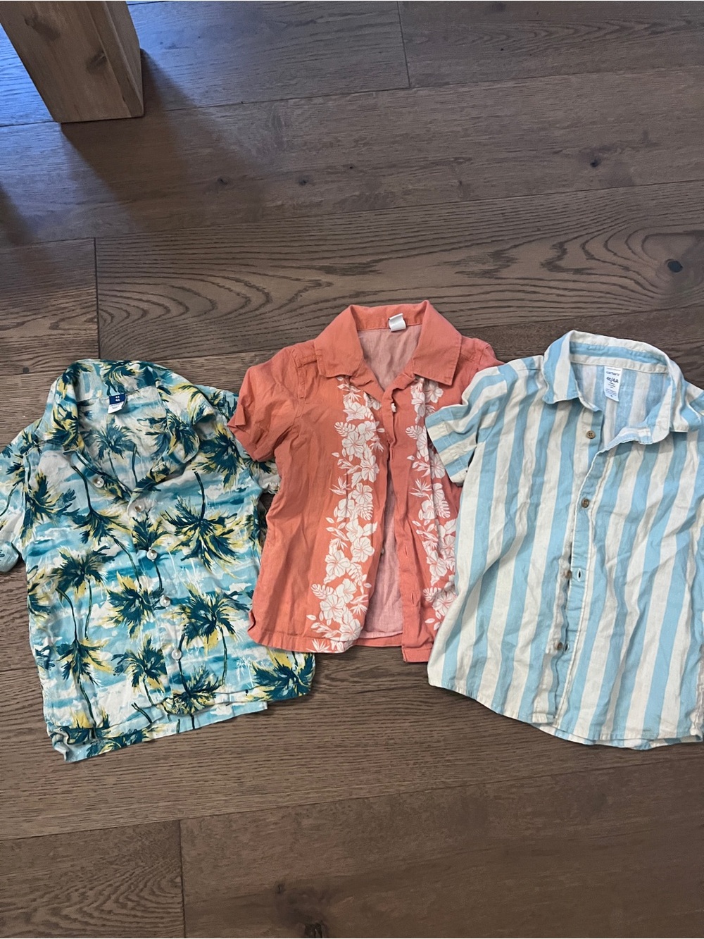 4T Carter's and old navy boys vacation tops Button-Down Shirt bundle